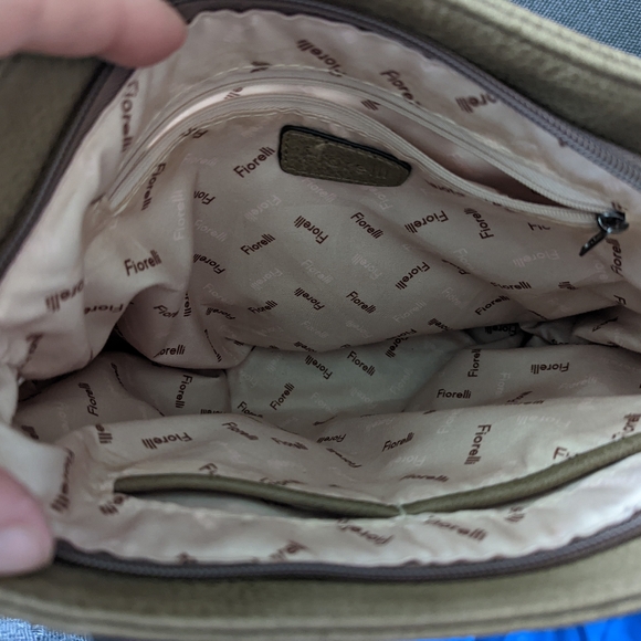 Fiorelli vegan leather tan coloured shoulder bag. - Picture 6 of 6